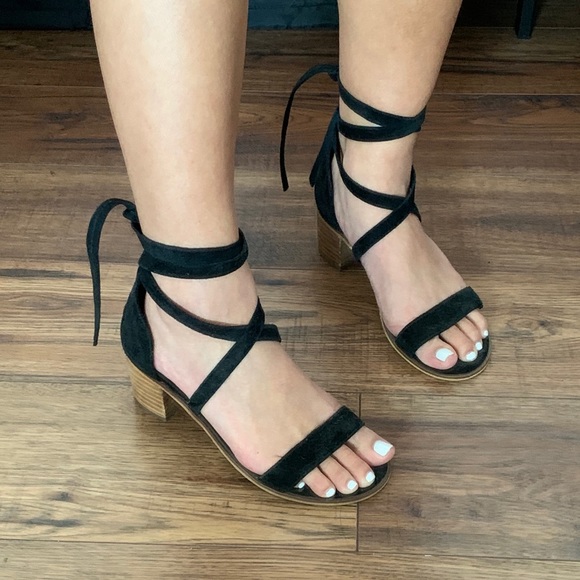 Steve Madden Black Suede Tie Heels 6 - Picture 2 of 6